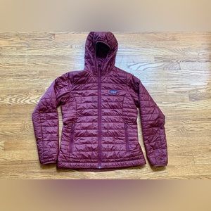 Patagonia Nanopuff jacket with hood, maroon, Medium
